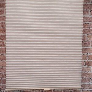 Hunter Douglas Applause Origin Honeycomb Shade 37.75 x 46